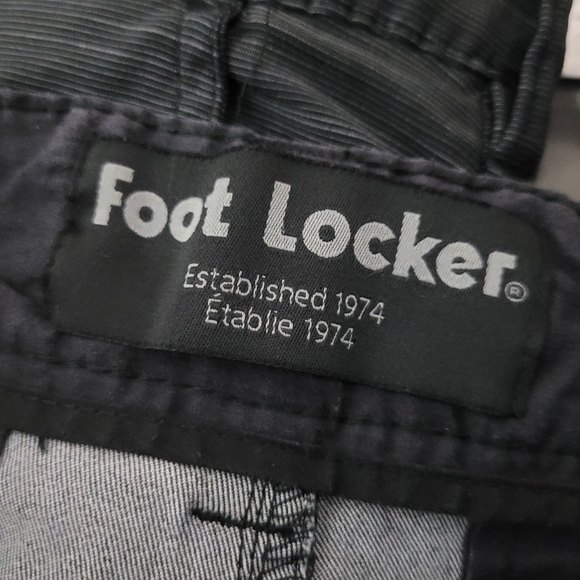 FOOT LOCKER | striped flat front shorts - Picture 4 of 6